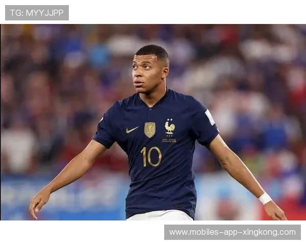 姆巴佩脚下速度撕裂防线,法国迎来绝佳时刻 姆巴佩脚下速度撕裂防线,法国迎来绝佳时刻