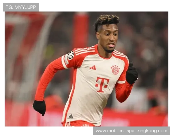 拜仁科曼从边线起速折返爆射成焦点