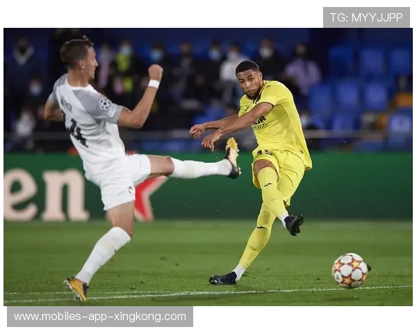 皇马持续利用节奏变化制造压力,鲁迪格动作果断