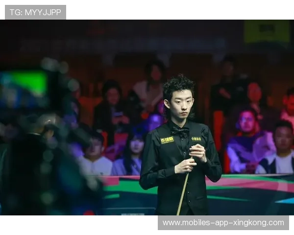 吴宜泽大角度长台强势命中 吴宜泽大角度长台强势命中