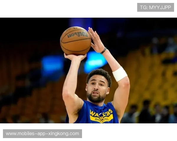 库里三分雨直接点燃全场